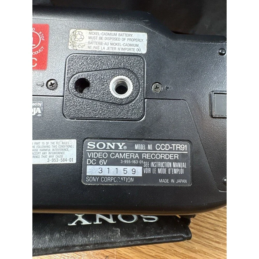 Sony Handycam Video 8 10x Zoom CCD-TR91 Camcorder w/ Charger Power Adapter Work
